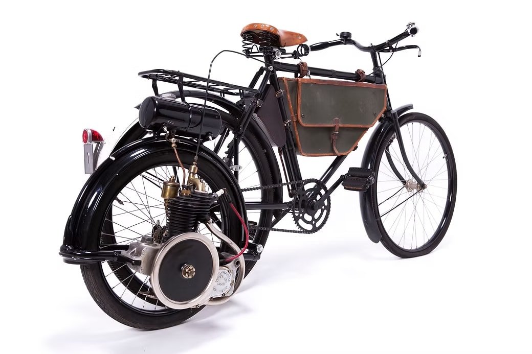 Auto-Wheel motorized bicycle image 1 - early motorized transport at GROM Museum