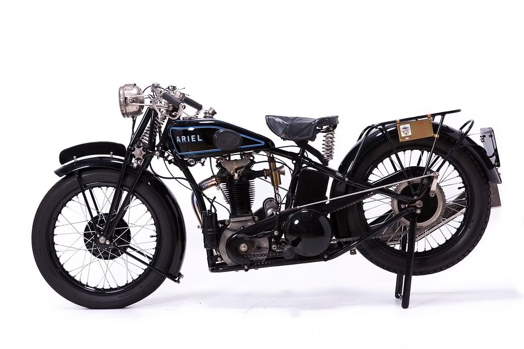 Ariel mod.  vintage motorcycle image 3 from GROM Museum Slovenia