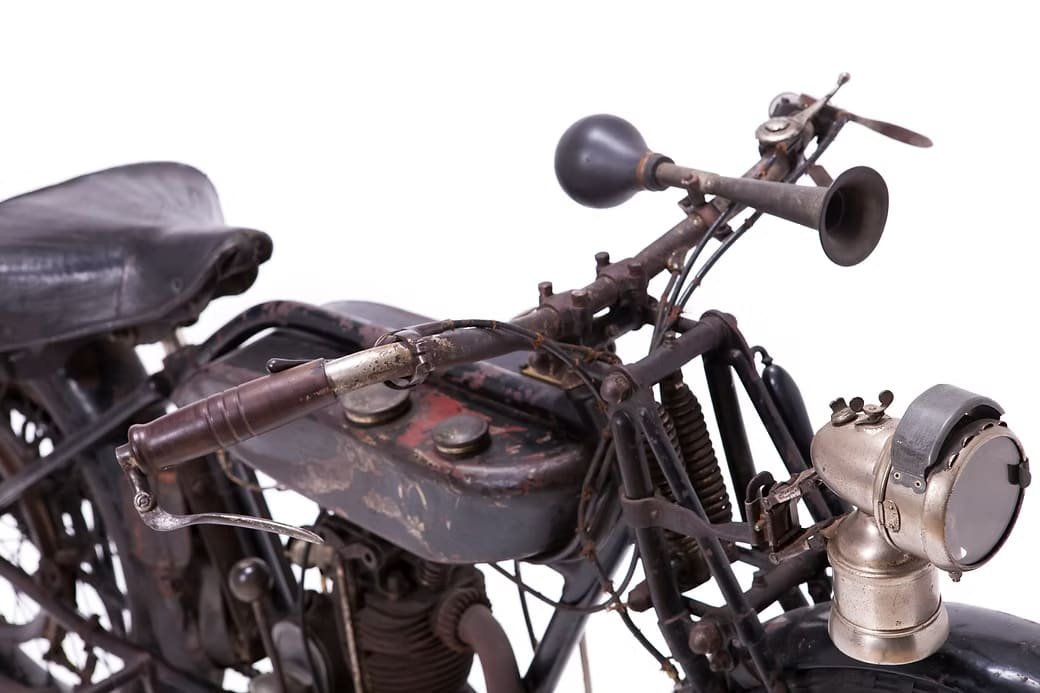 Binachi  vintage motorcycle image 1 from GROM Museum Slovenia