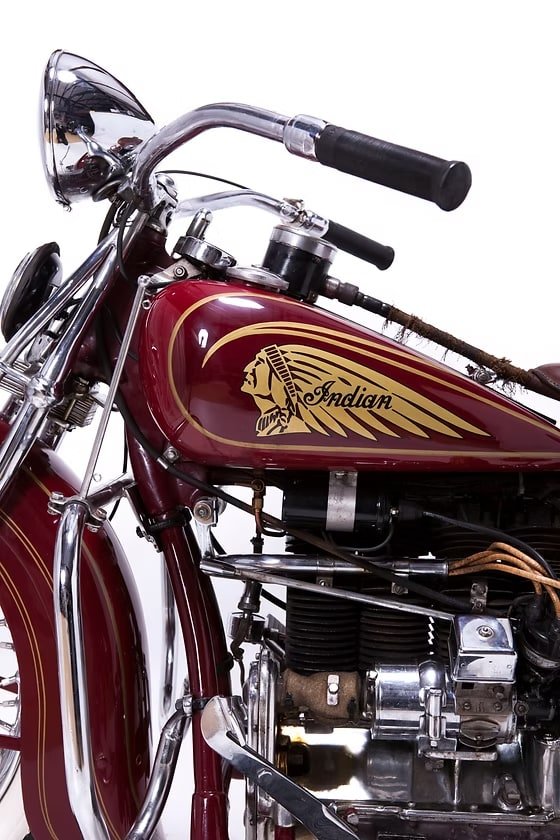 Indian 437 Sport 1937 image 4 - legendary four-cylinder American motorcycle at GROM Museum Vransko