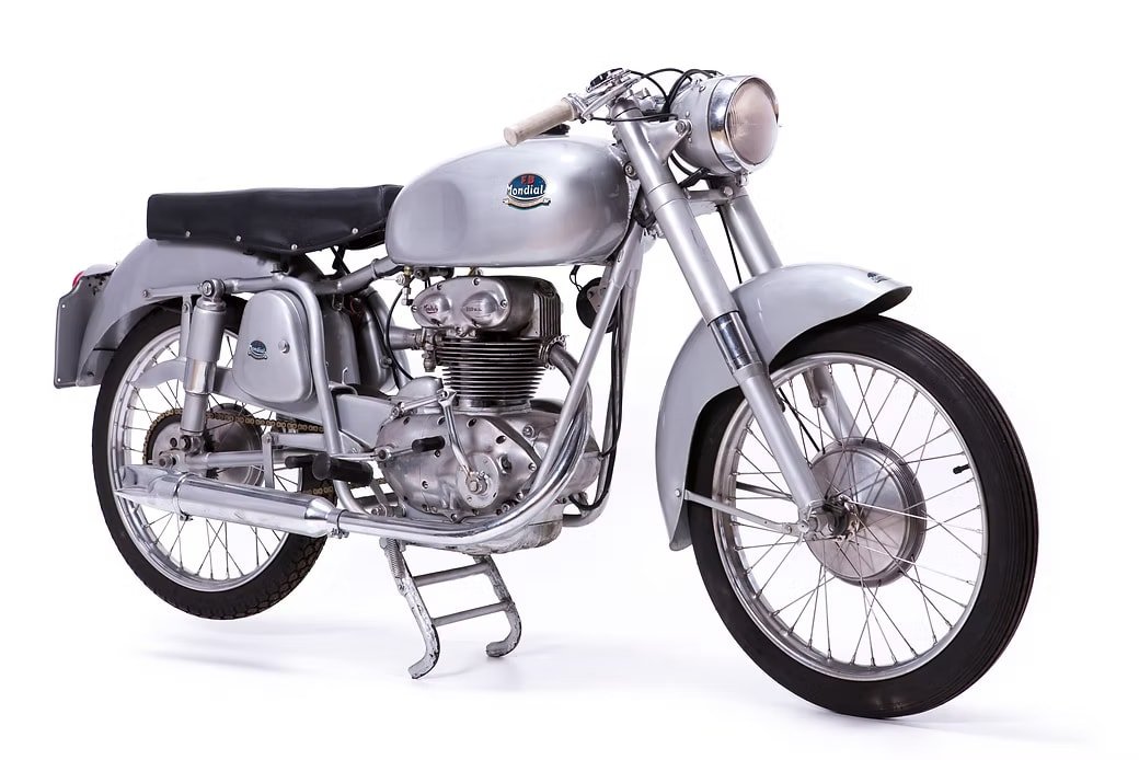 Mondial 220 vintage motorcycle image 2 - Italian classic from GROM Museum collection